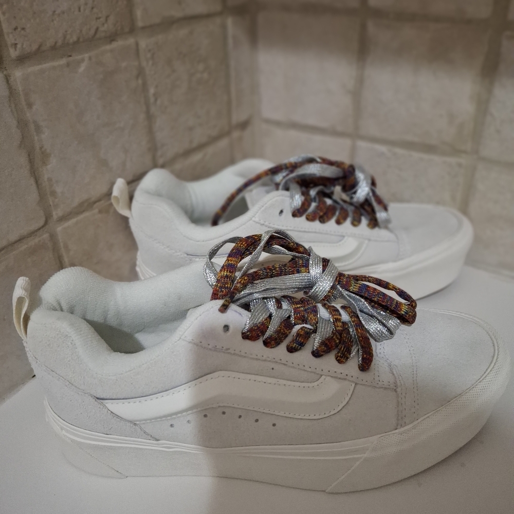 VANS Platform Sneaker Shoes Size 9